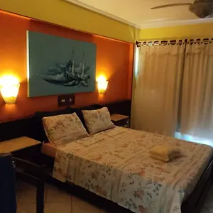 https://flat-para-ate-4-pessoas-frente-a-praia-dos-anjos.cabofriohotels.org